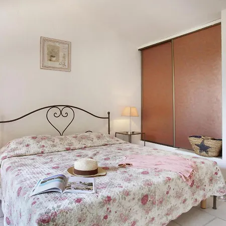 Holiday home With Ac, 3 Km From *